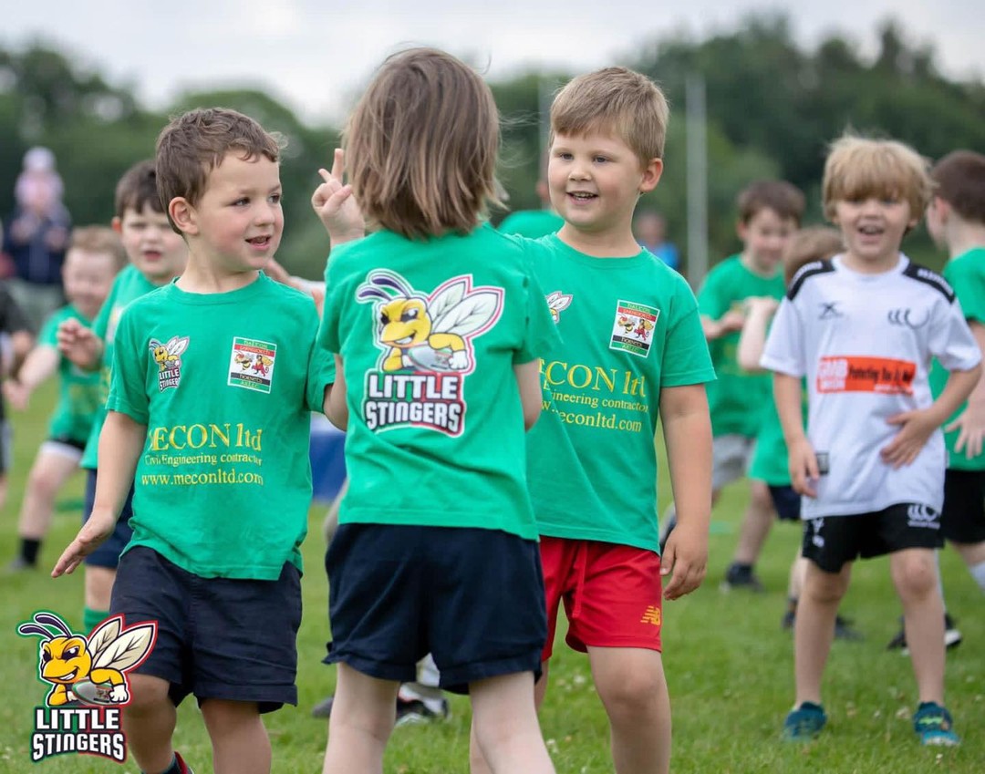 Bit of a change this week guys our Little Stingers session will be on SUNDAY 11am - 12am, to incorporate it with a little fun day we're having. There'll be loads of free activities and stuff for all the little ones to do plus inflatables and food available at a cost. Hope to see plenty of you there!
🐝🏉🐝🏉🐝🏉🐝🏉🐝🏉
#littlestingers #haltonfarnworthhornets #oneclub #onevision